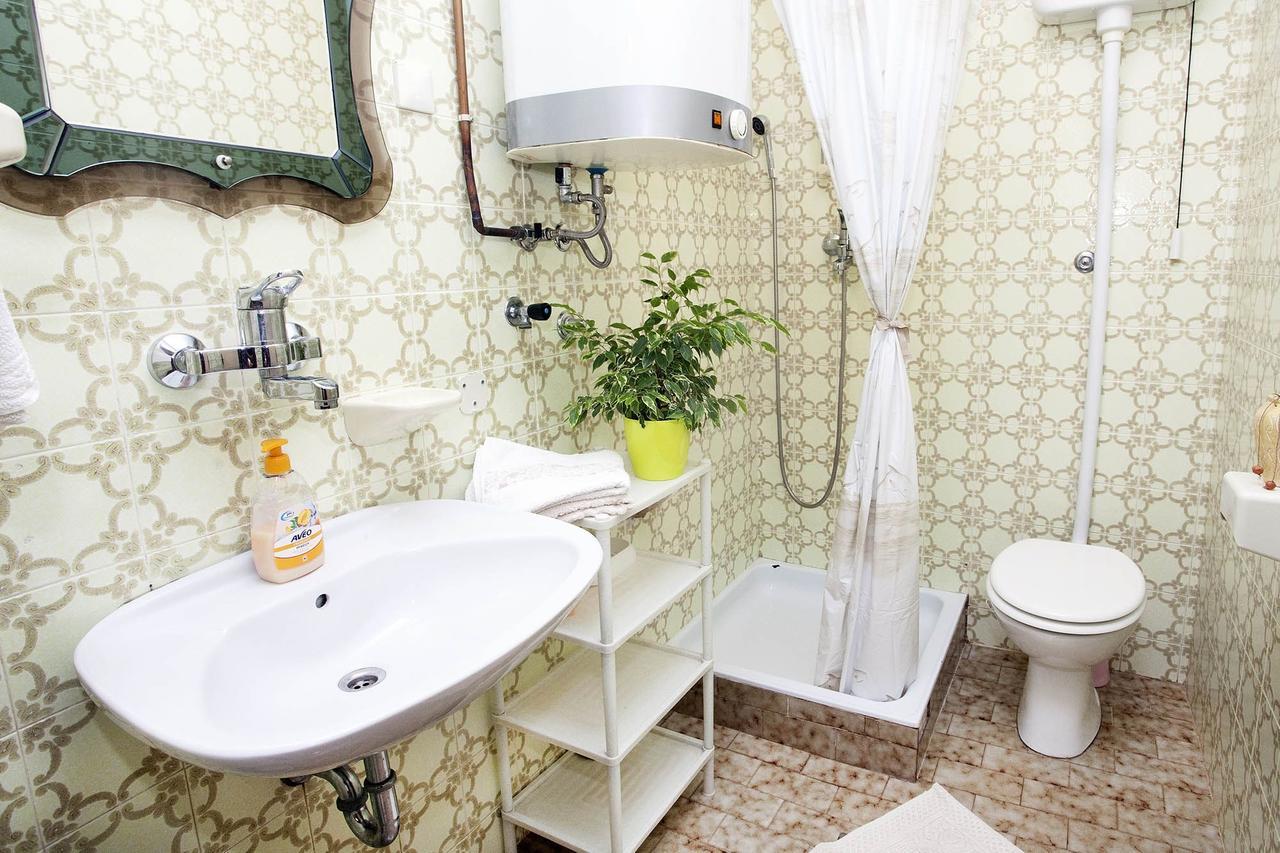 Apartments Patricia Банджоле Экстерьер фото
