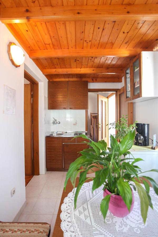 Apartments Patricia Банджоле Экстерьер фото