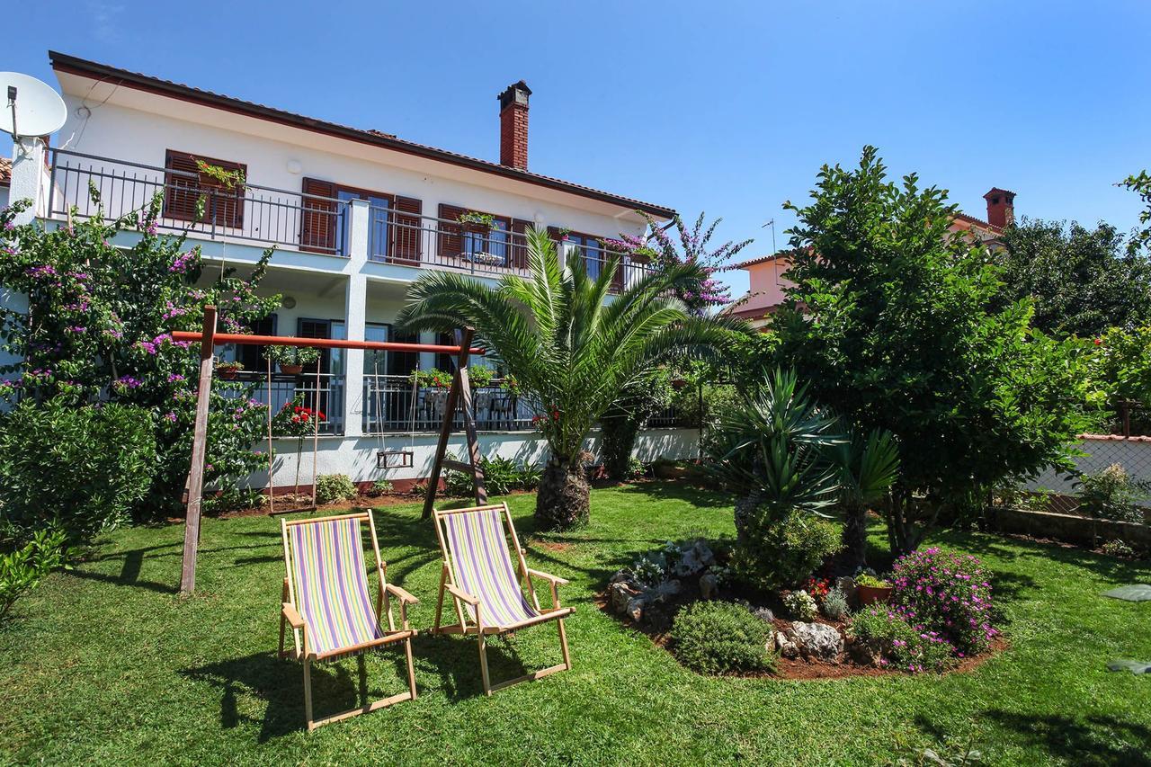 Apartments Patricia Банджоле Экстерьер фото